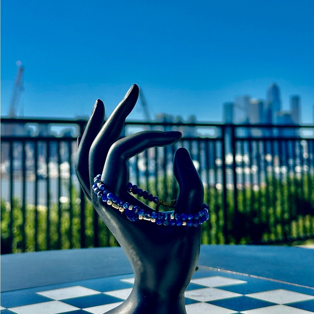 Elegant Blue Beaded Bracelet